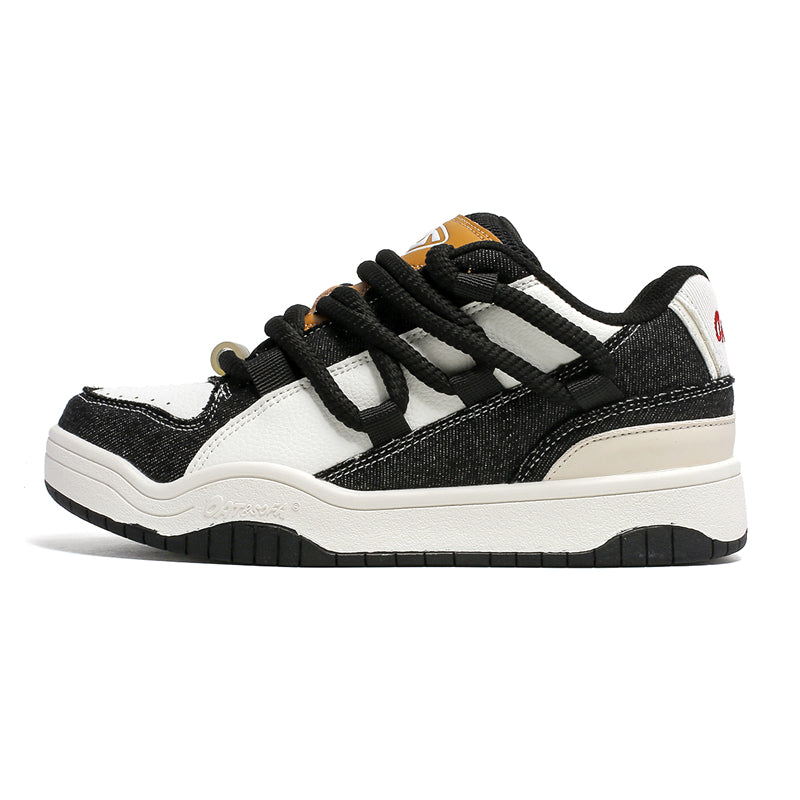 'Divine Dynasty’ X9X Sneakers in Black/White